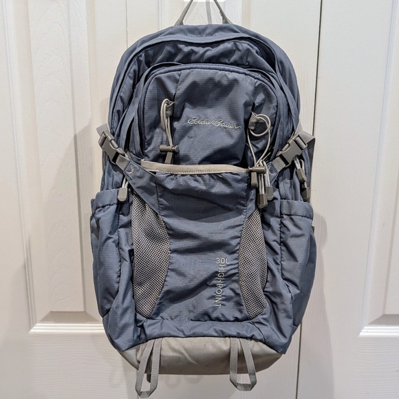POWDER BLUE Eddie Bauer Highpoint 30L Backpack - Picture 2 of 16